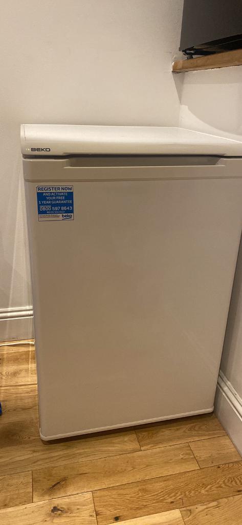 under counter fridge glasgow